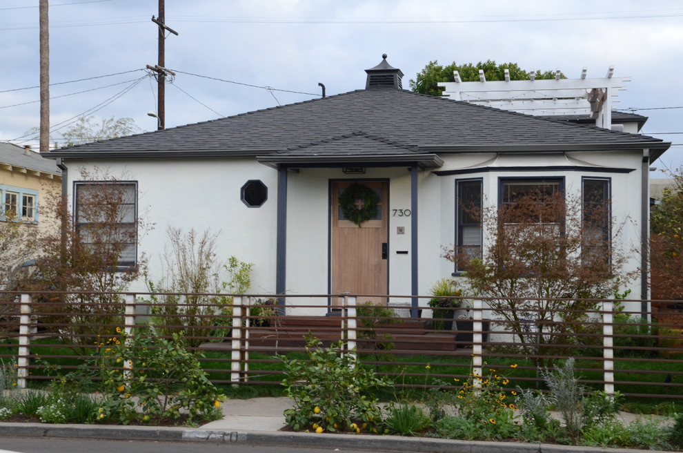 Superba Courtyard House - Contemporary - Exterior - Los Angeles - by