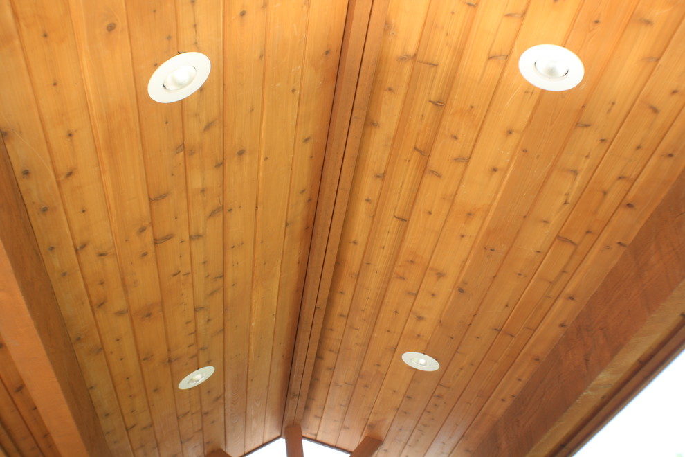 Inspiration for a rustic home design remodel in Dallas