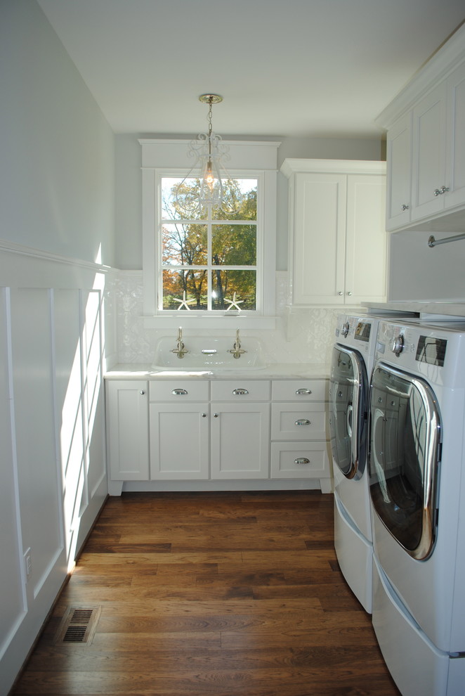 Photo of a country laundry room in Louisville.