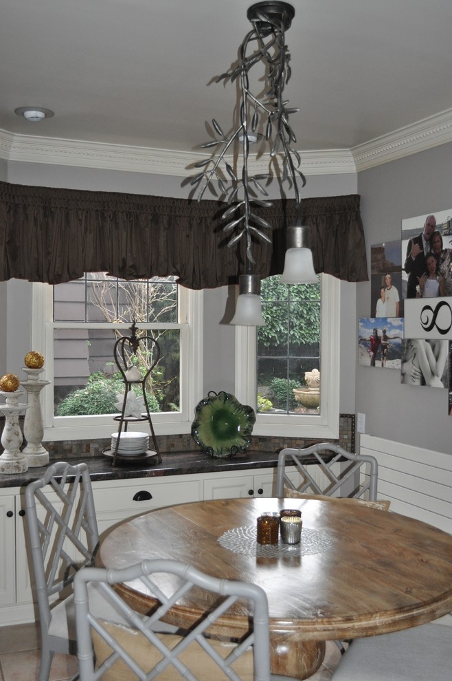 Home design - transitional home design idea in Seattle
