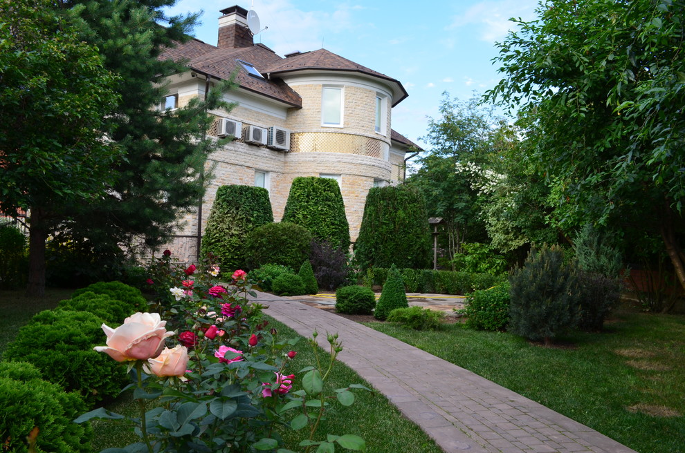 Photo of a traditional garden in Moscow.