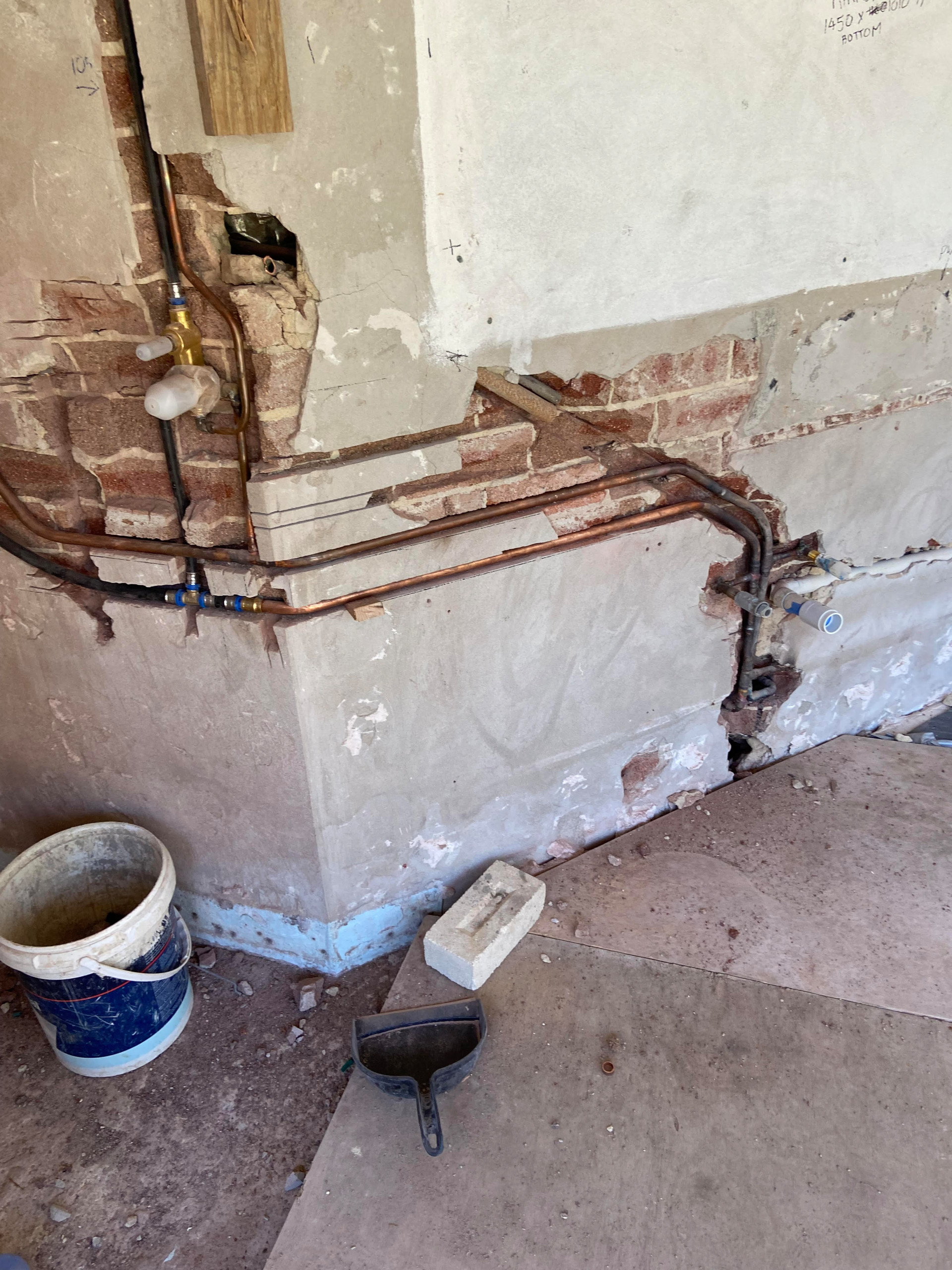 REBUILD OF A GRAND  BATHROOM
