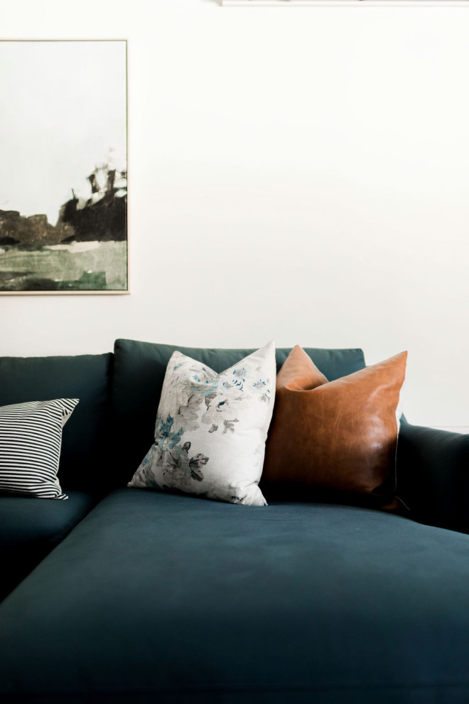 Inspiration for a rustic basement remodel in Minneapolis
