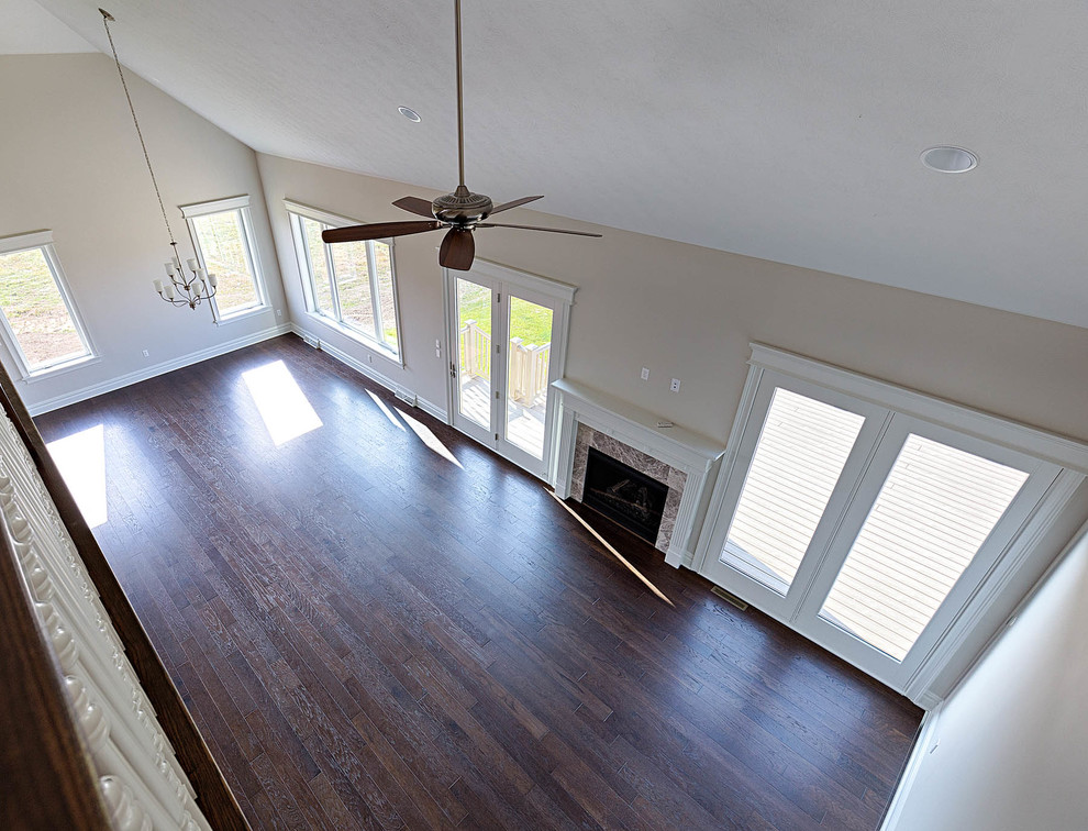 Home design - transitional home design idea
