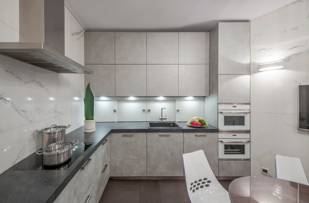 Jacqueline - нашествие гусиных лапок