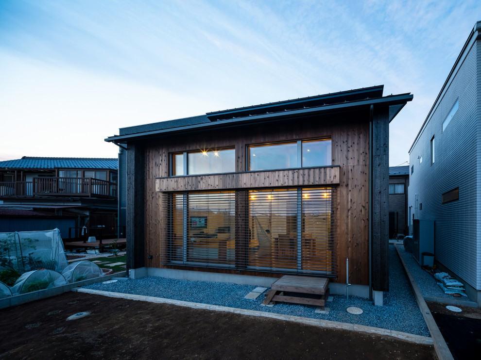 焼杉と土壁漆喰の家 - 和モダン - 家の外観 - 他の地域 - ArchiAtelier…