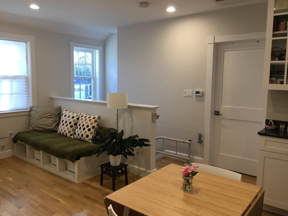 Home design - transitional home design idea in Boston