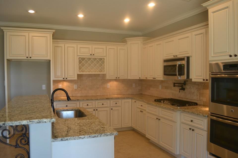 Home design - transitional home design idea