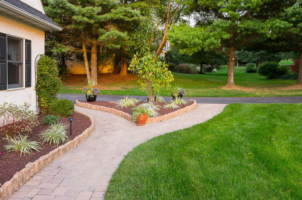 Curbstone Edging Landscape Wilmington by DiSabatino Landscaping