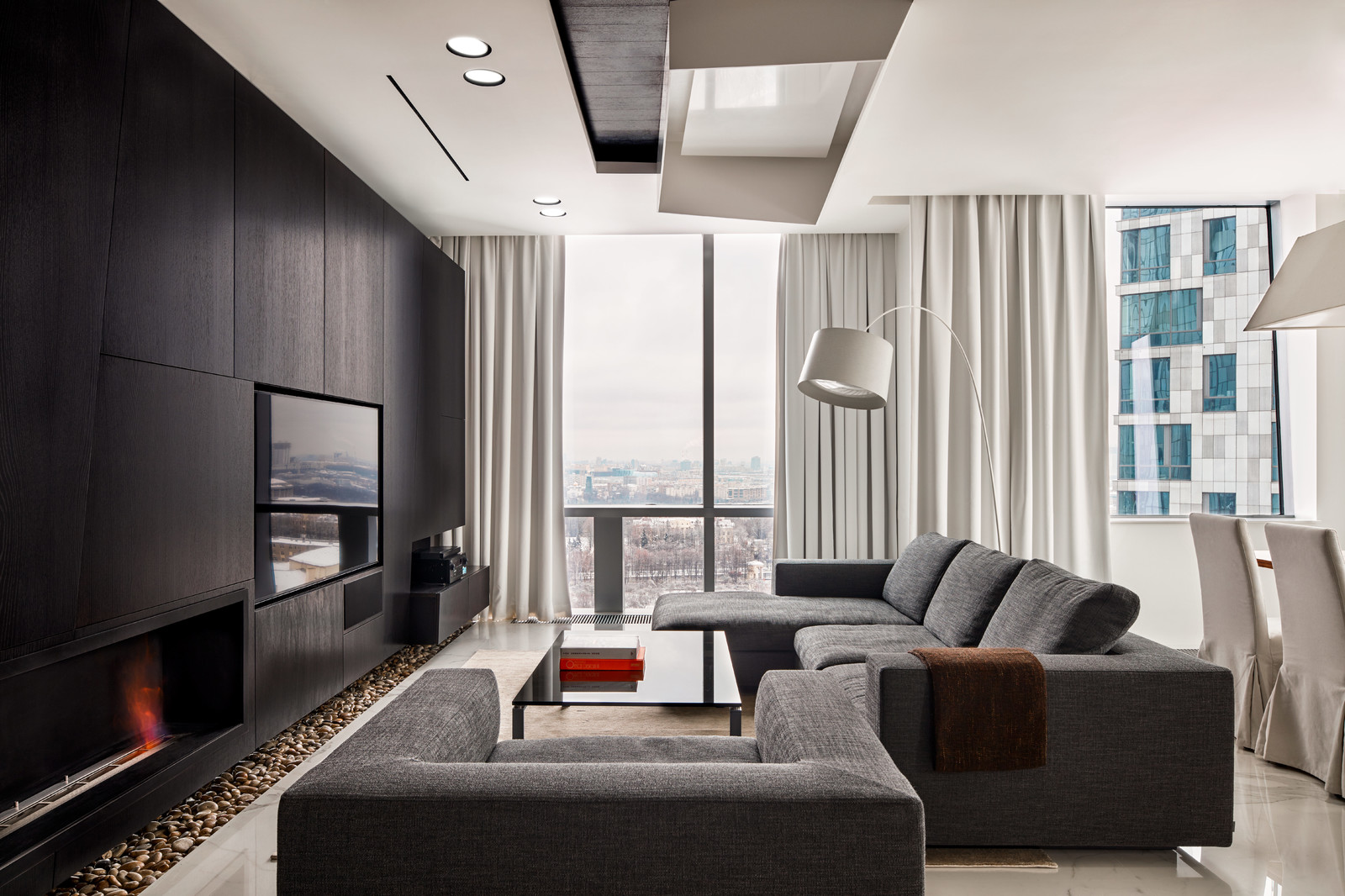 КВАРТИРА НА МОСФИЛЬМОВСКОЙ