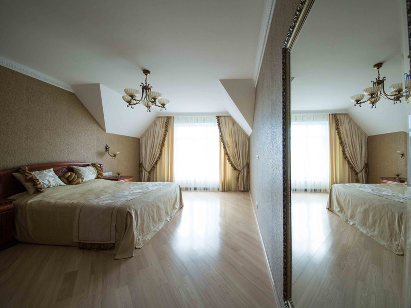 Дом ручной работы для ценителей природных материалов и эксклюзива