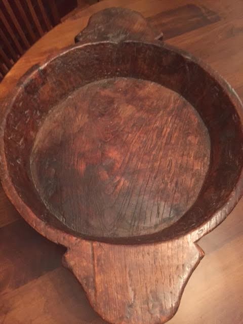 What to Consider Before Buying a Wooden Dough Bowl - On Sutton