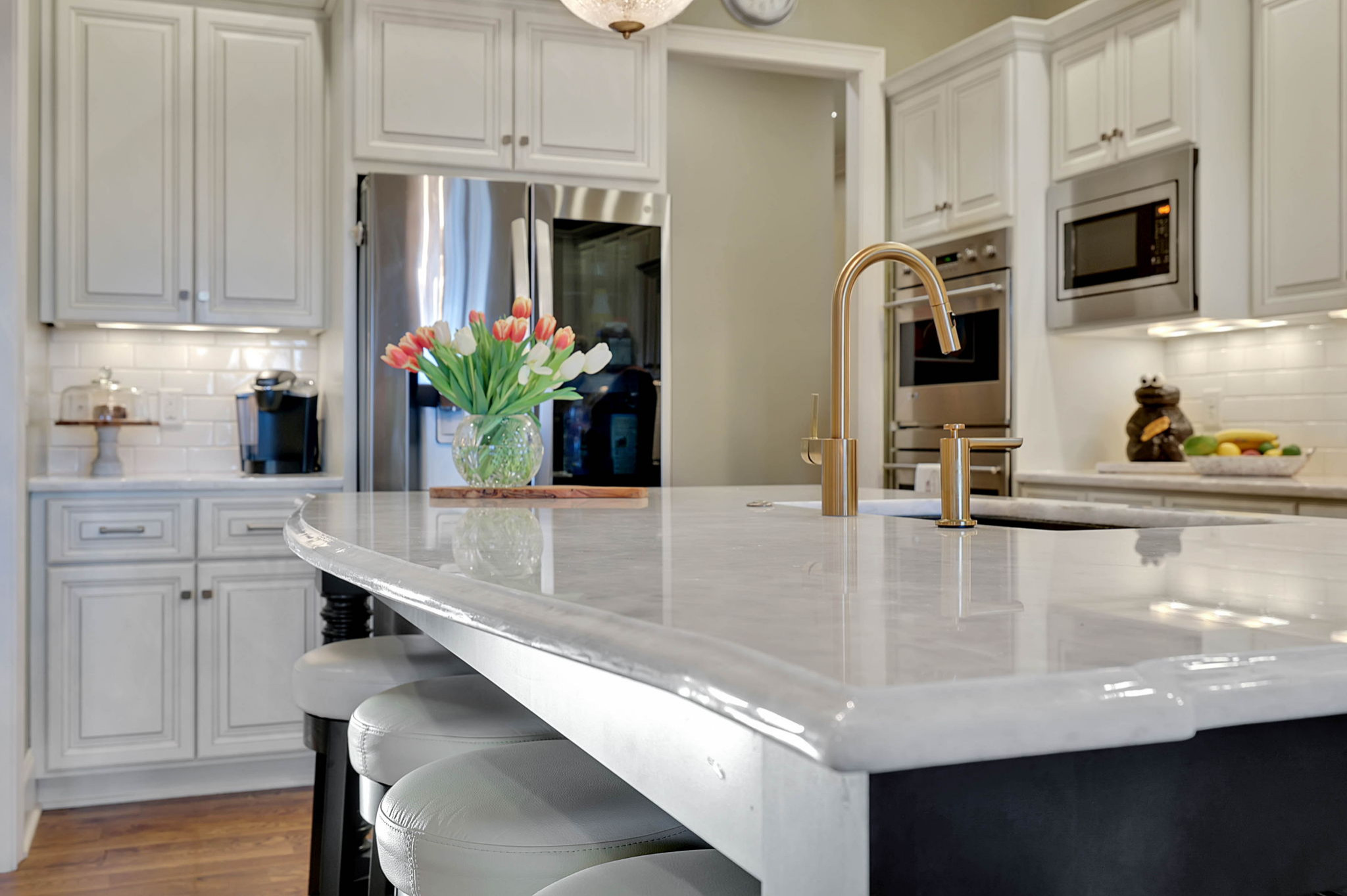 KITCHEN REMODEL: New island is MARBLEOUS