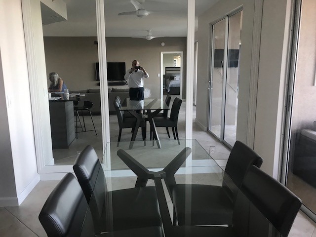 TC Seaside dining room