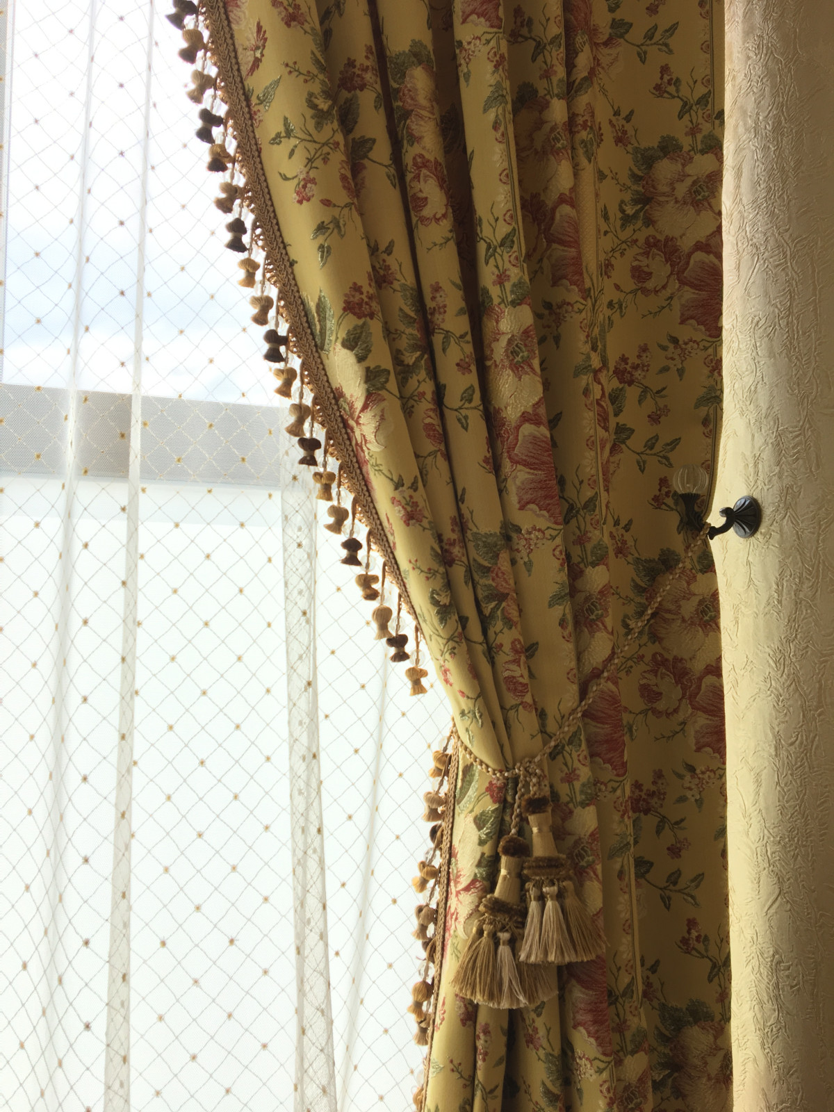 Большое окно на Балконе