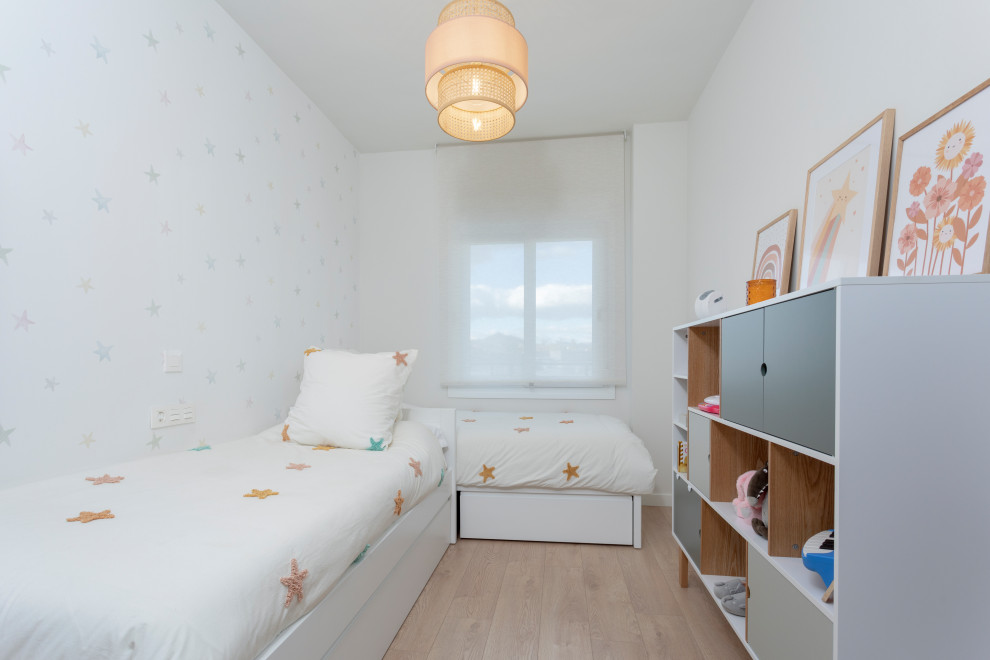 ÁTICO LUMINOSO Y ELEGANTE: UN REFUGIO DE SERENIDAD