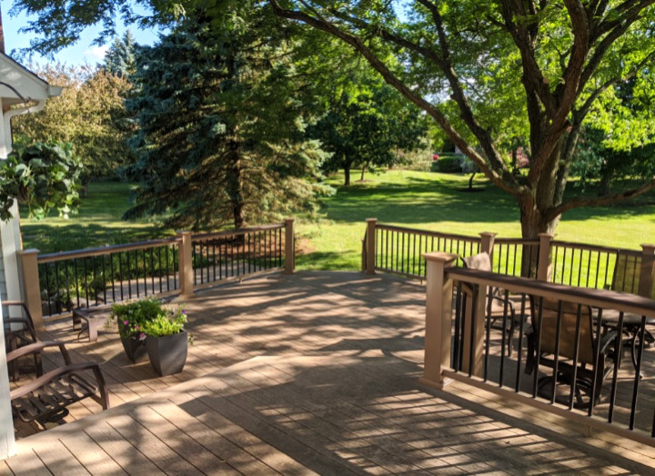 Inspiration for a backyard deck remodel in Chicago