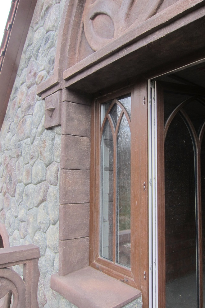 Готический дом