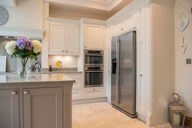 Ridgemount House traditional-kitchen