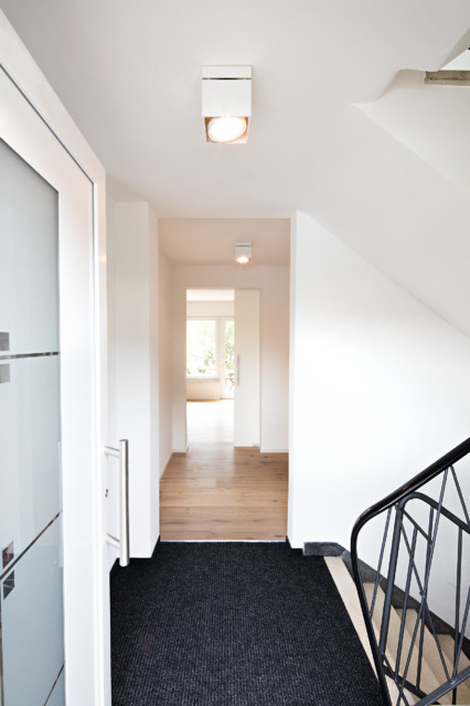 Umbau FA14 contemporary-entrance