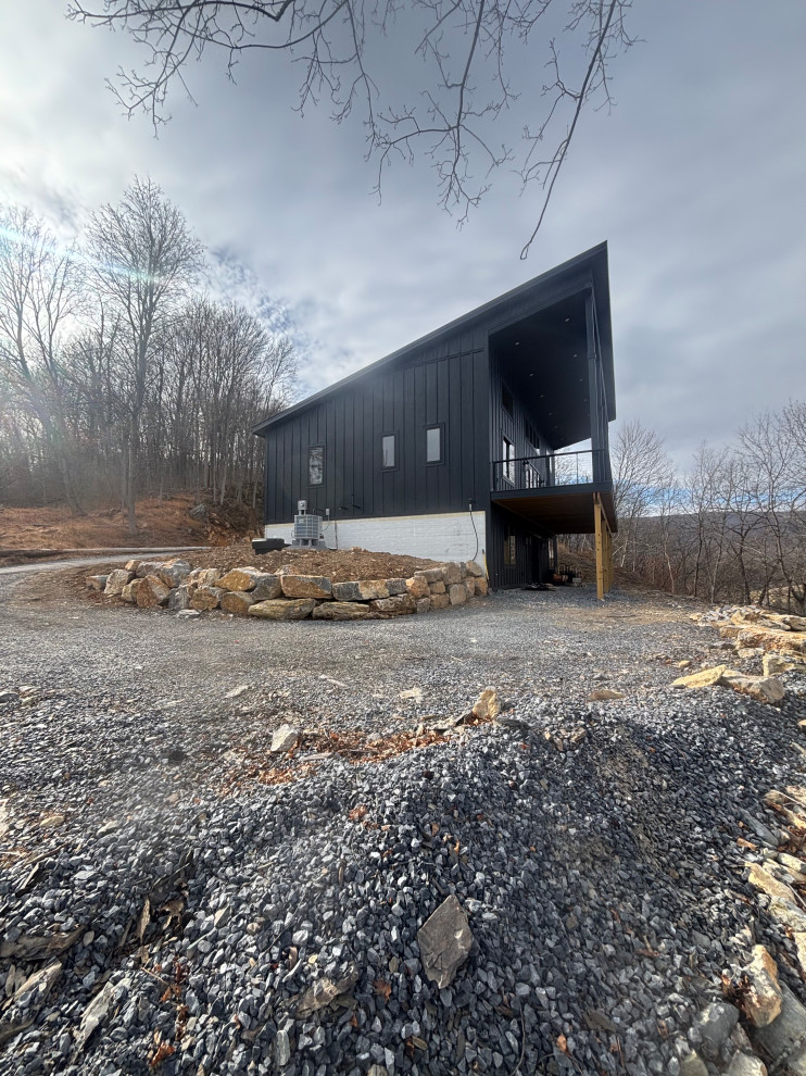 Modern Mountain Home with Dramatic Black Exterior