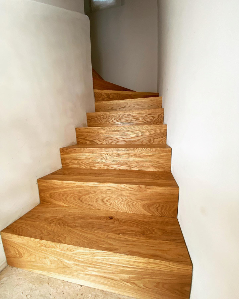 Habillage de marches d’escalier en lame de parquet