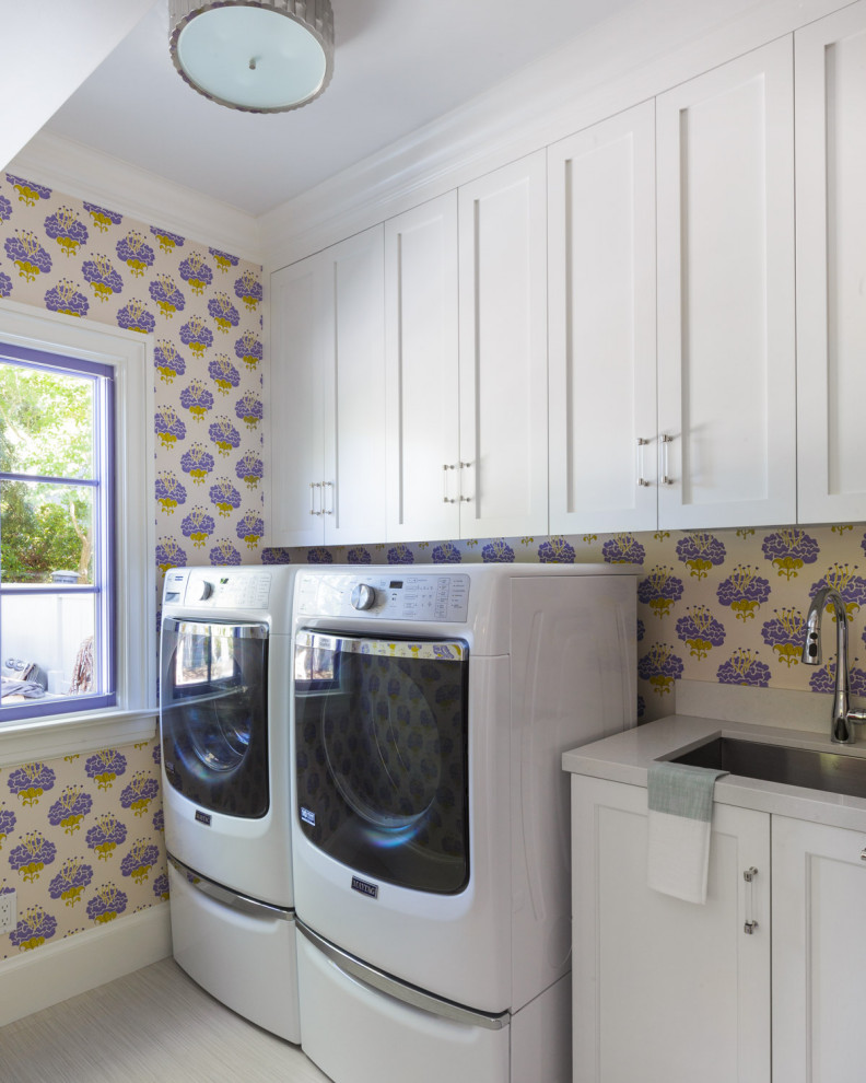 Laundry room - traditional laundry room idea in San Francisco
