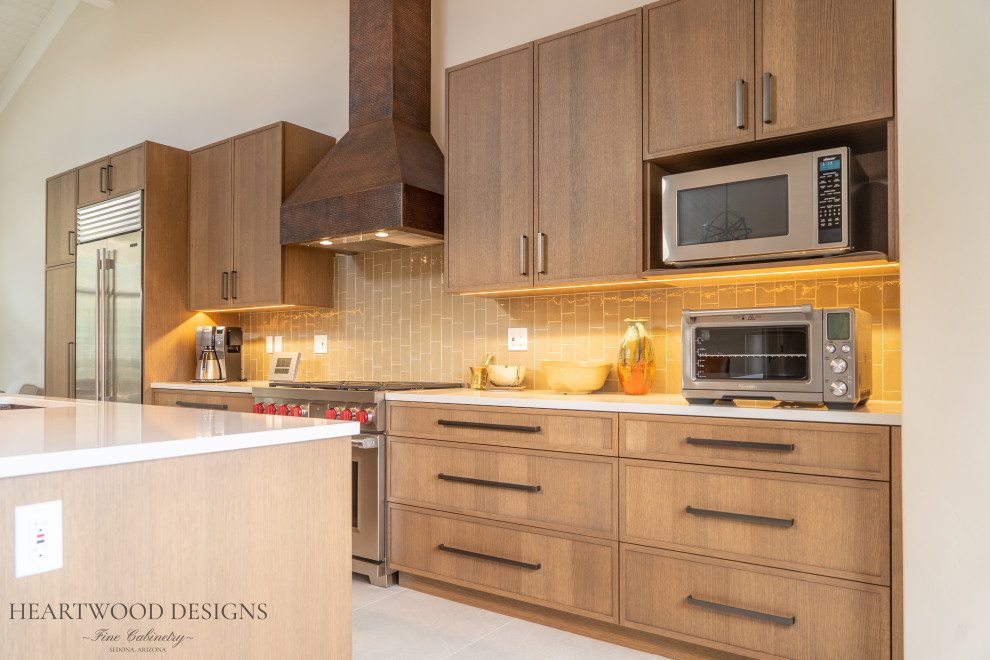 Example of a transitional kitchen design in Phoenix