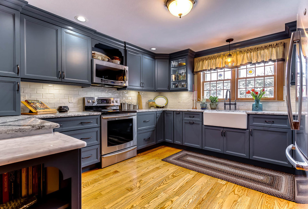 Inspiration for a traditional kitchen in Bridgeport.