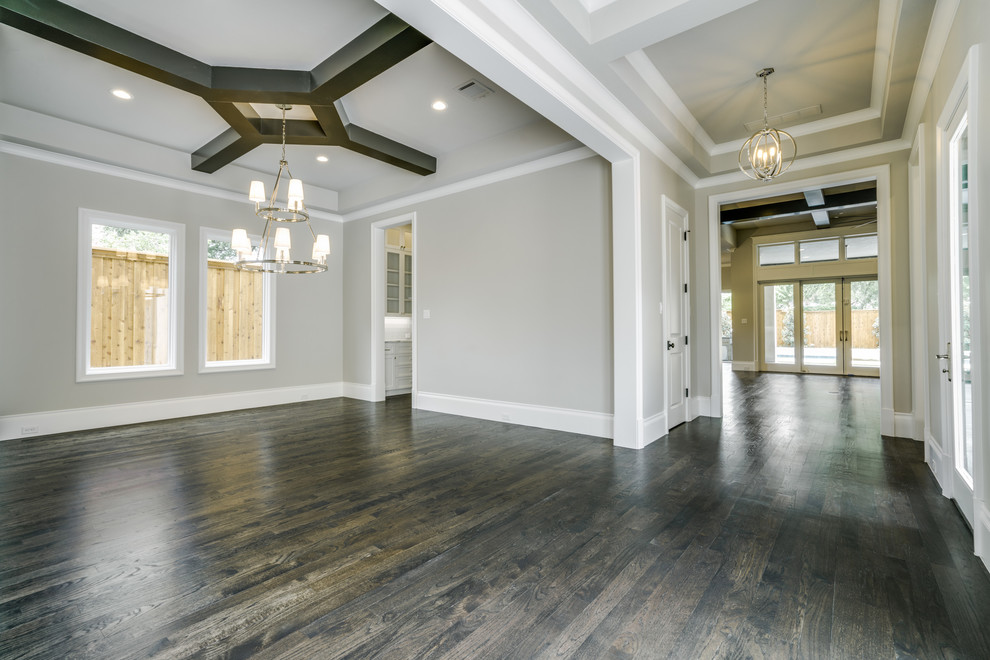 Inspiration for a transitional home design remodel in Dallas