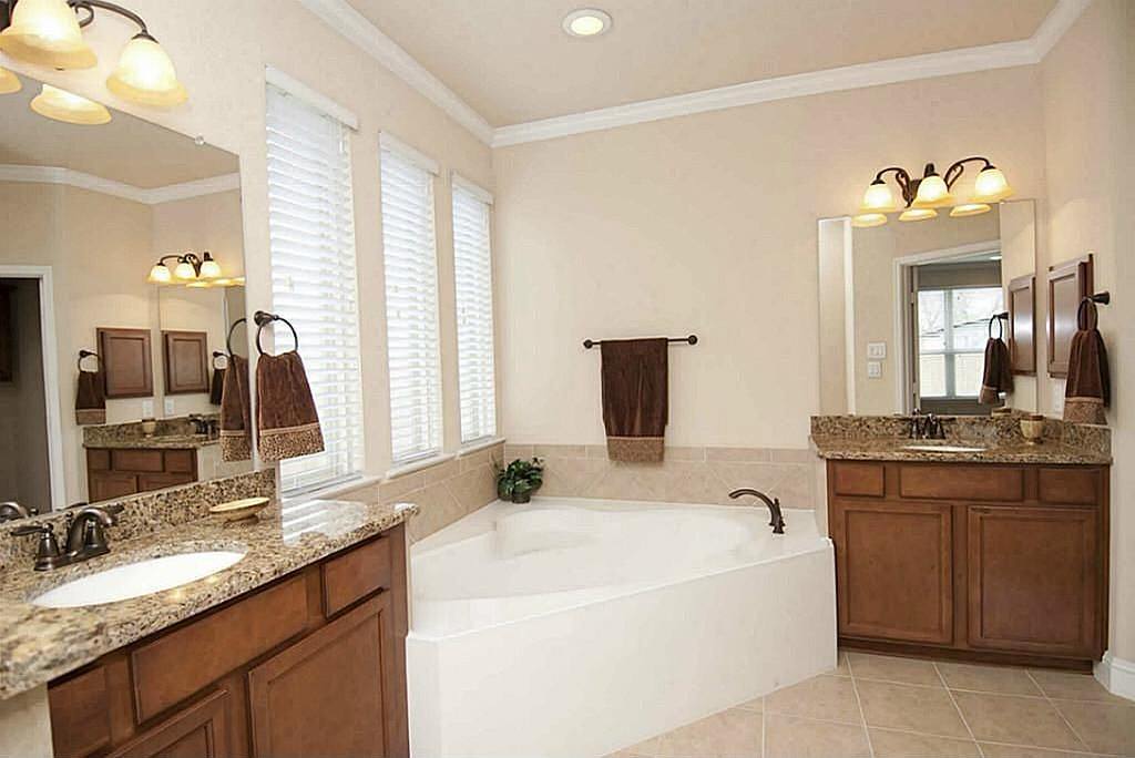 Crescent Spur - Bathroom Remodel