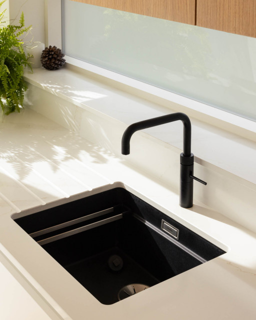 Stepaside Kitchen scandinavian-kitchen