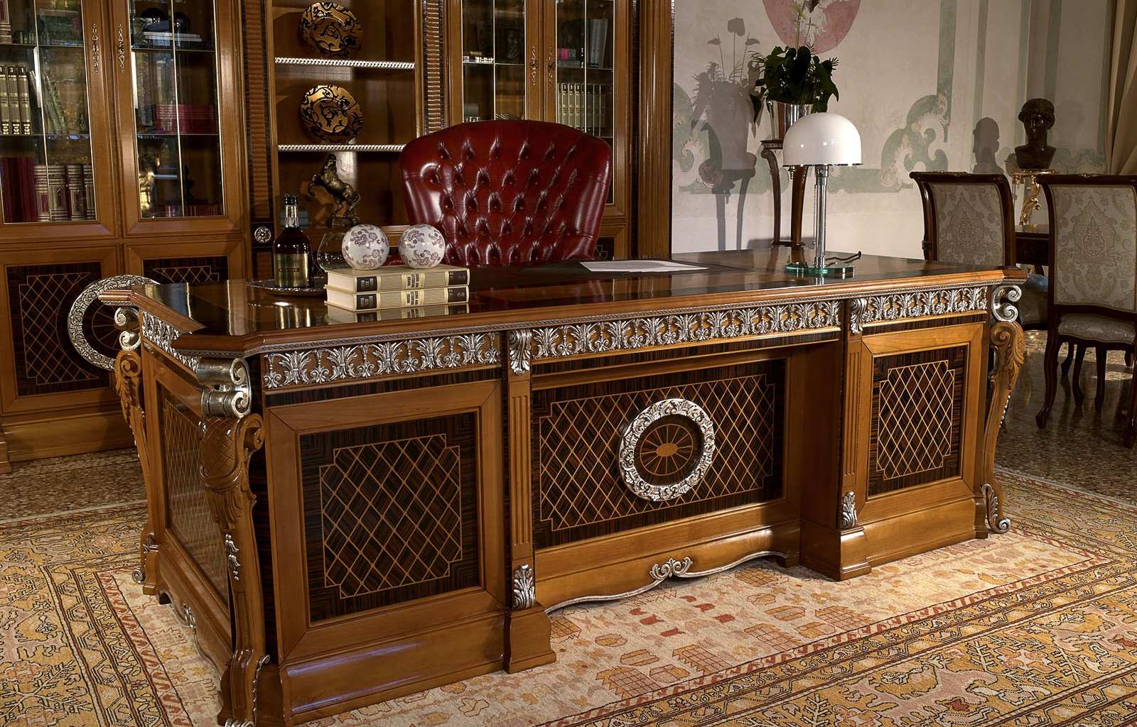 Элитная мебель для кабинета от европейских производителей