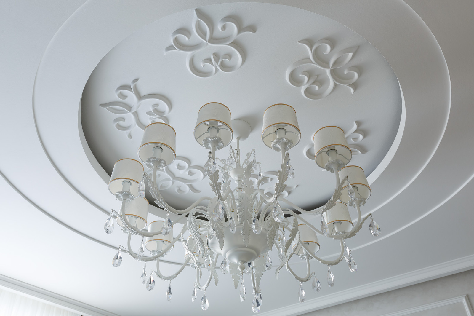 Реализованный проект 3хкомнатной квартиры в классическом стиле с элементами Ар Д