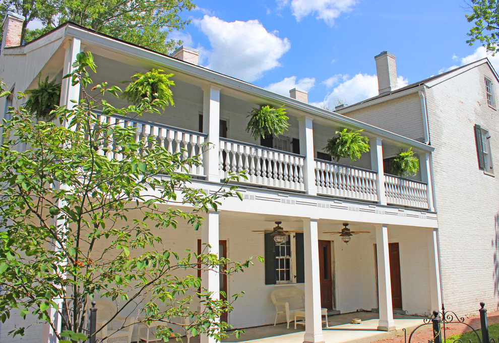 This is an example of a traditional verandah in Louisville.