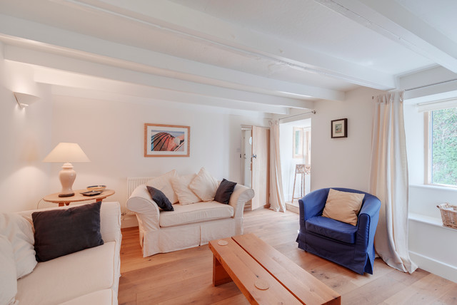 Seaway, Beeson, devon contemporary-living-room