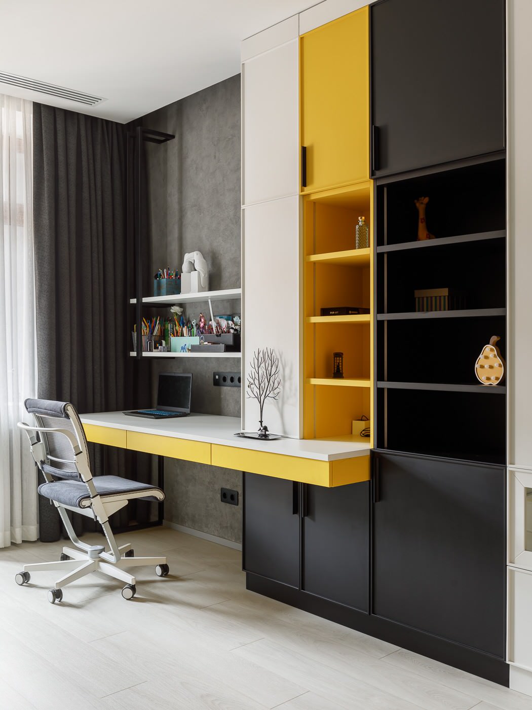 Четырехкомнатная квартира в современном стиле 166 м2