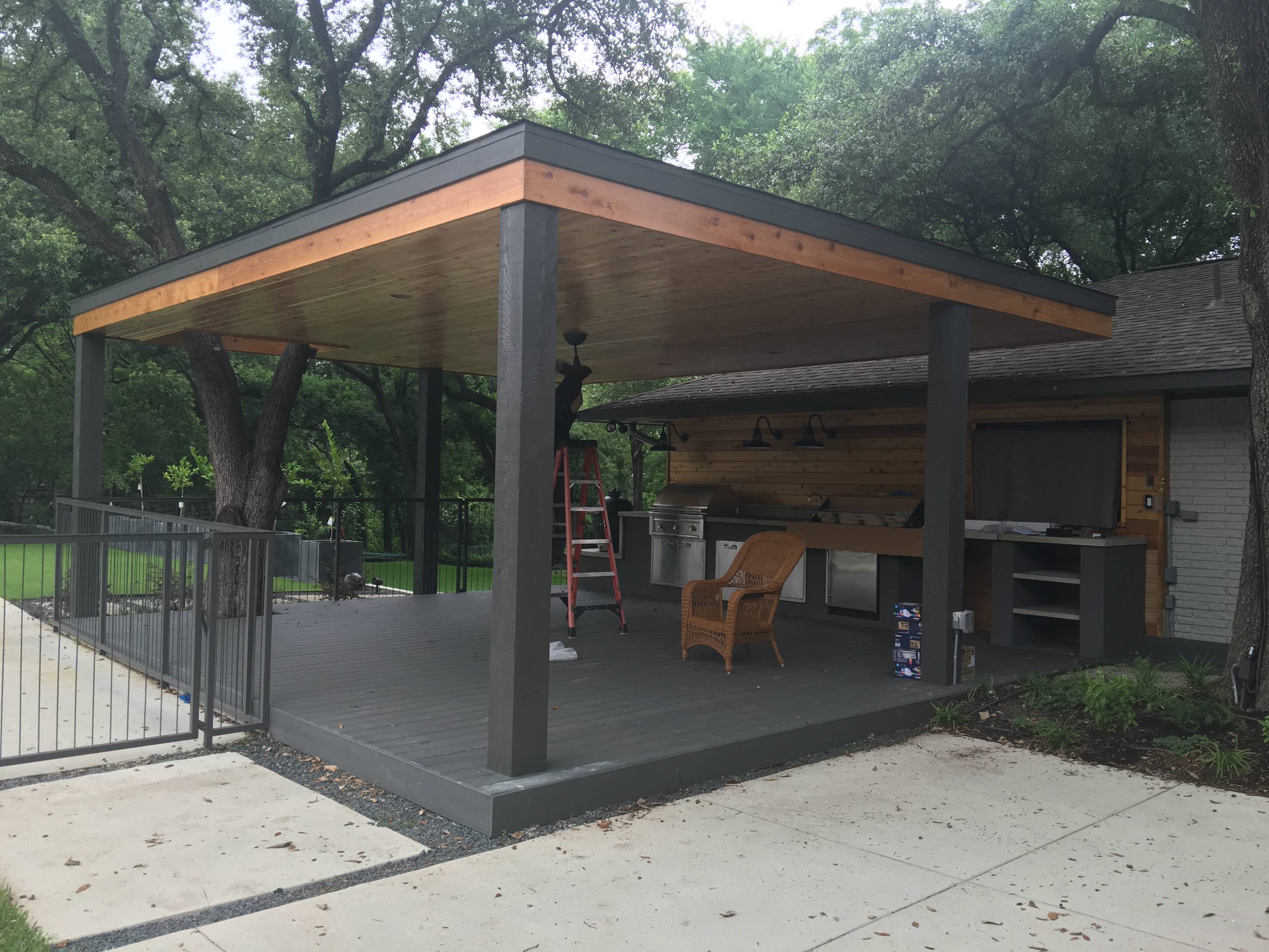 Exterior porch and BBQ