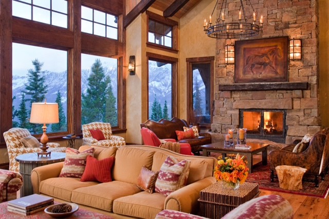 Design ideas for a traditional family room in Jackson.