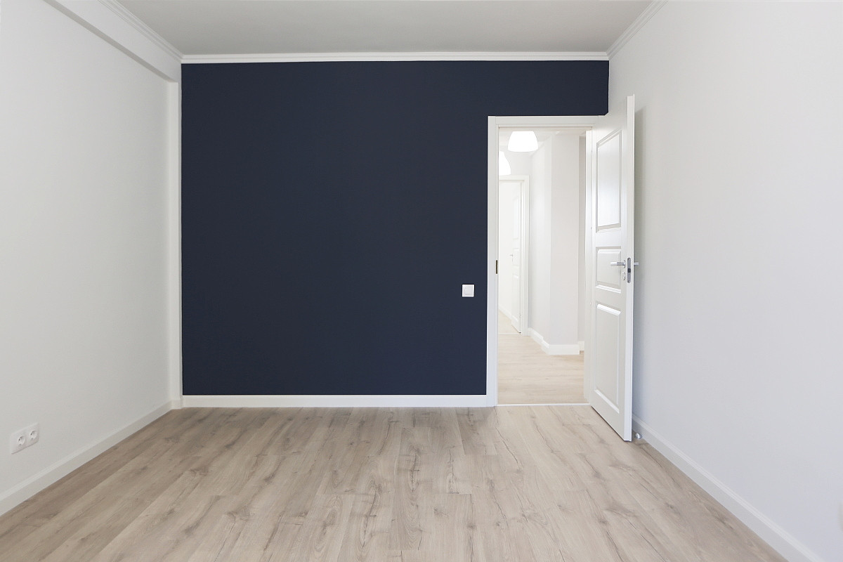 Детская комната для мальчиков с акцентной стеной