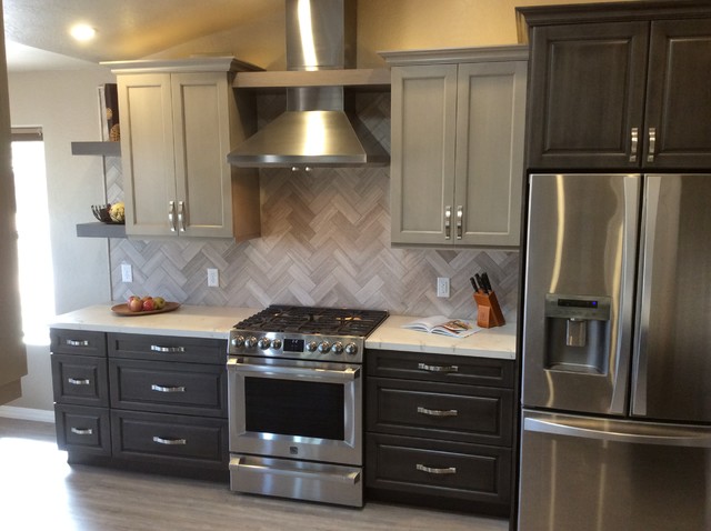 Transitional Kitchen nyklassisk-koek