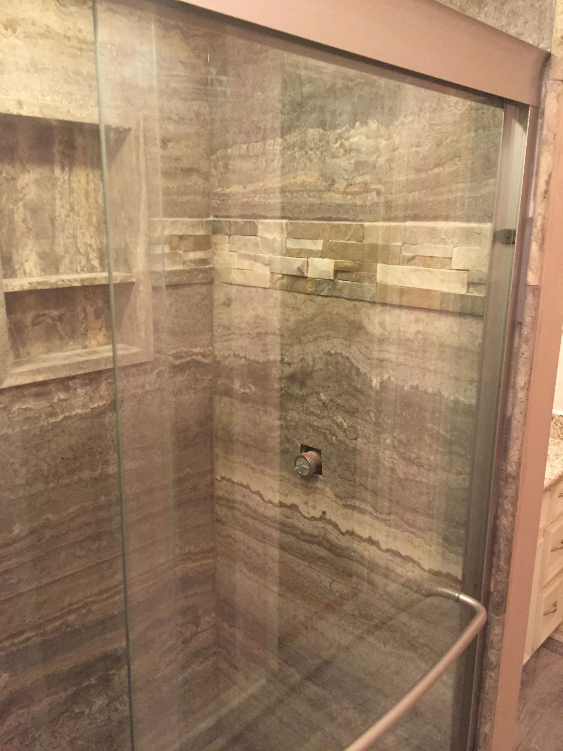 Tubs/ Showers
