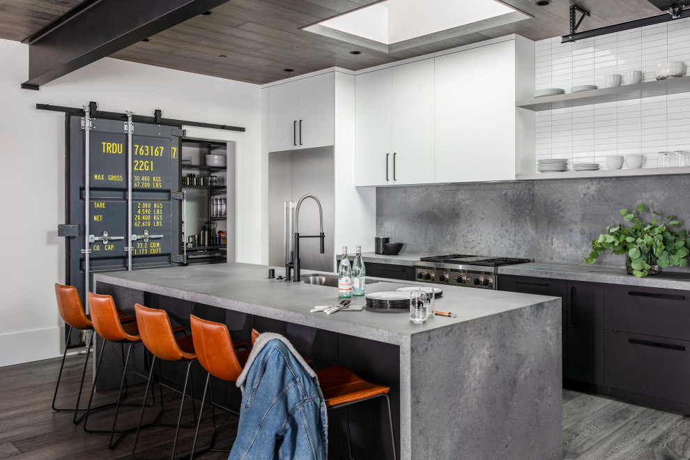 Example of a kitchen design in San Francisco