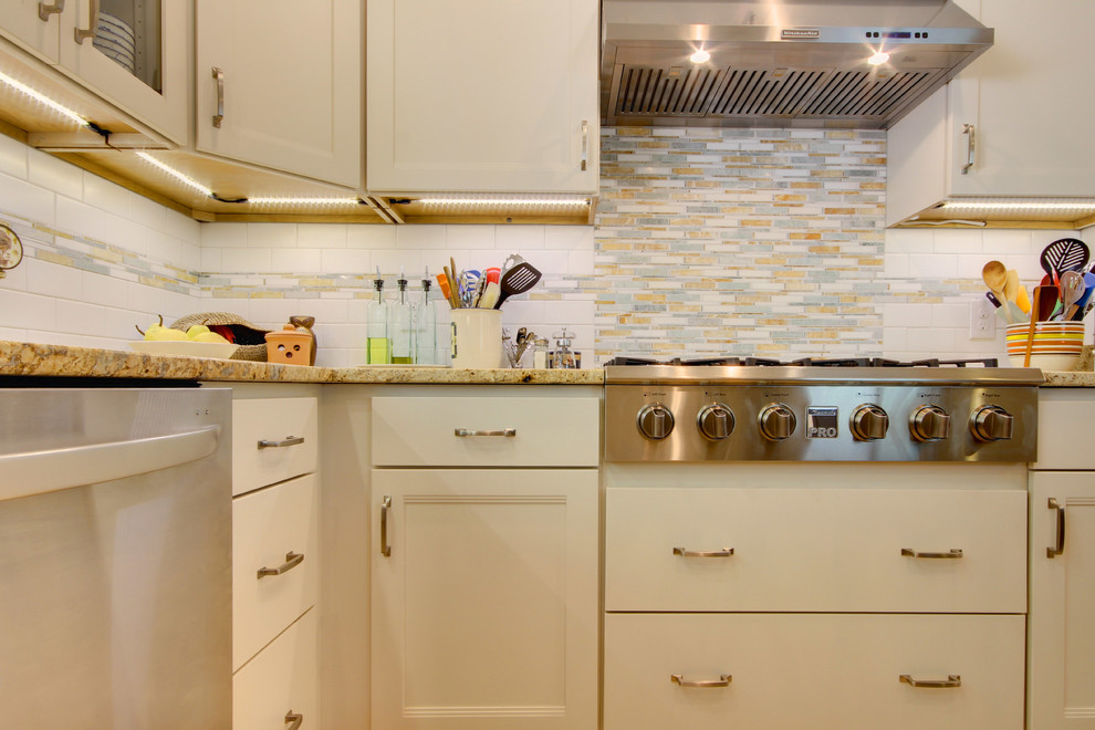 Example of a transitional kitchen design in Miami