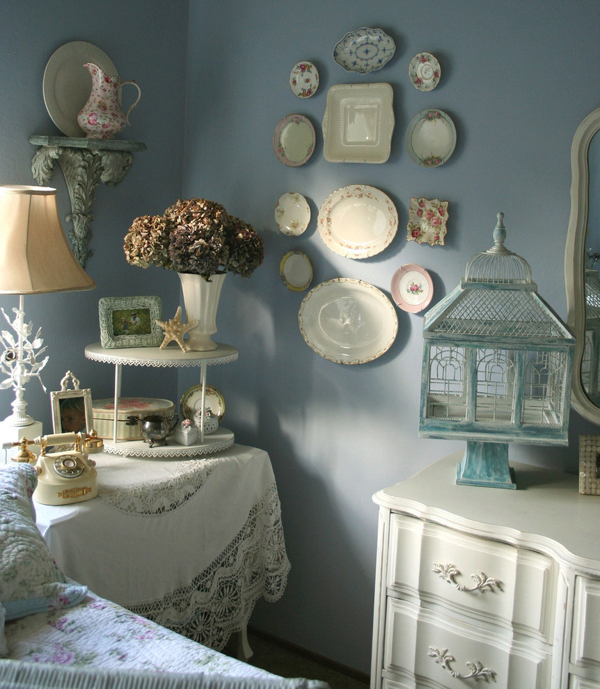 Home design - shabby-chic style home design idea in Other