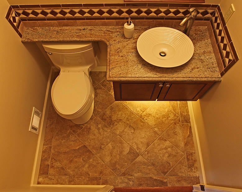BATHROOM REMOLDING