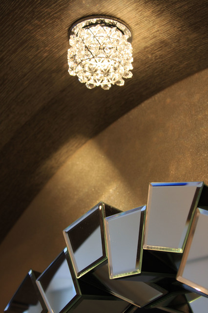 A honeymoon suite classico-plafoniere-da-soffitto