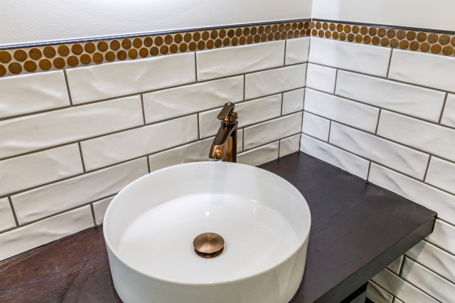 Combining different materials traditional-bathroom