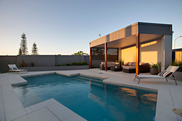 Scarborough House modern-pool