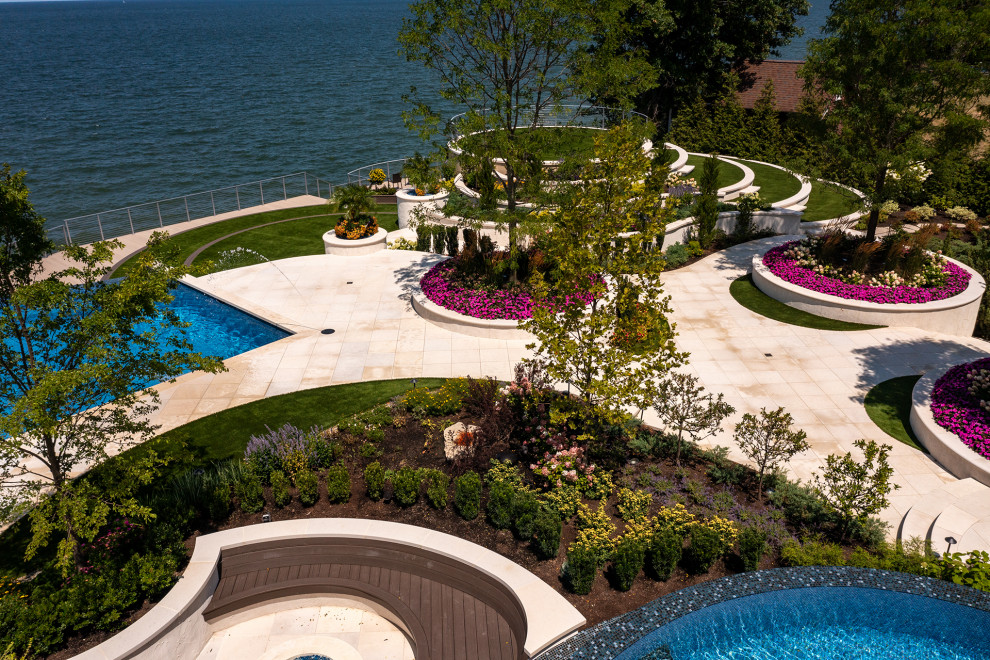 Lakeside Lifestyle